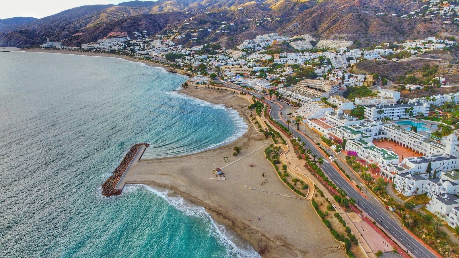 A charming Spanish coastal village located in the province of Almeria, Spain. Known for its stunning beaches, clear blue waters, and beautiful scenery, Mojacar has become a popular destination for tourists and retirees alike. In this blog, we will explore what it’s like to live in Mojacar and provide tips for those considering making the move.